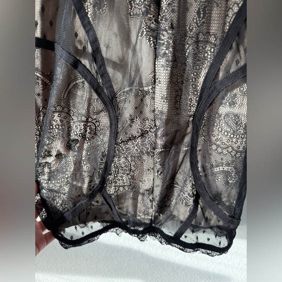 Bebe Lace Overlay Mini Dress Bodycon XS Vintage Y2K - Picture 10 of 12